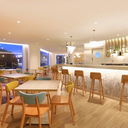 פלאיה דה מורו Iberostar Waves Playa De Muro מראה חיצוני תמונה