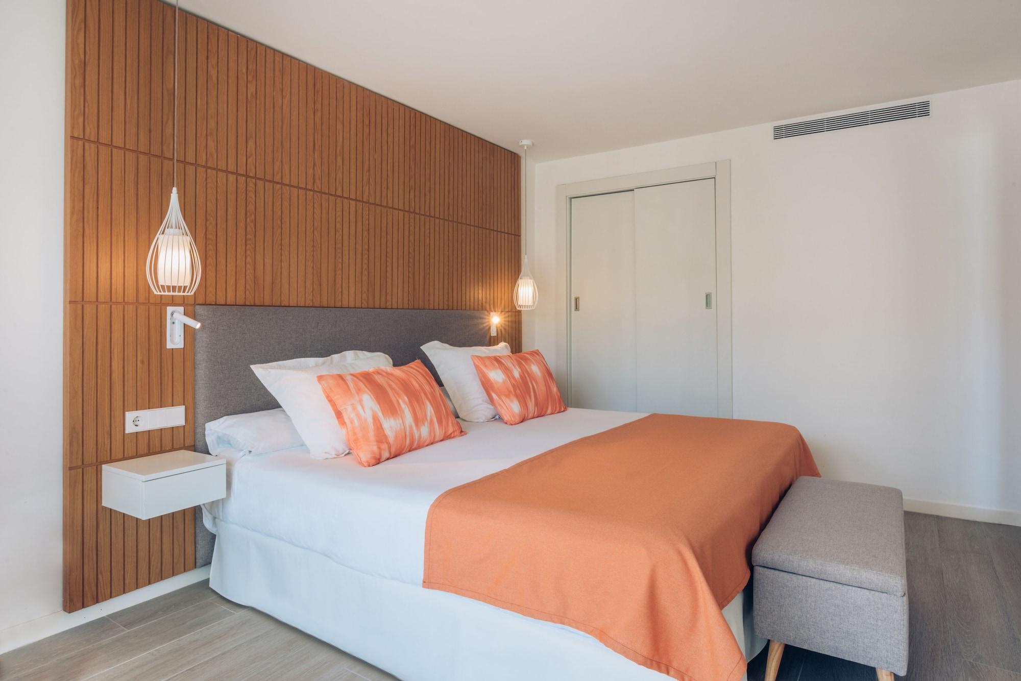פלאיה דה מורו Iberostar Waves Playa De Muro מראה חיצוני תמונה