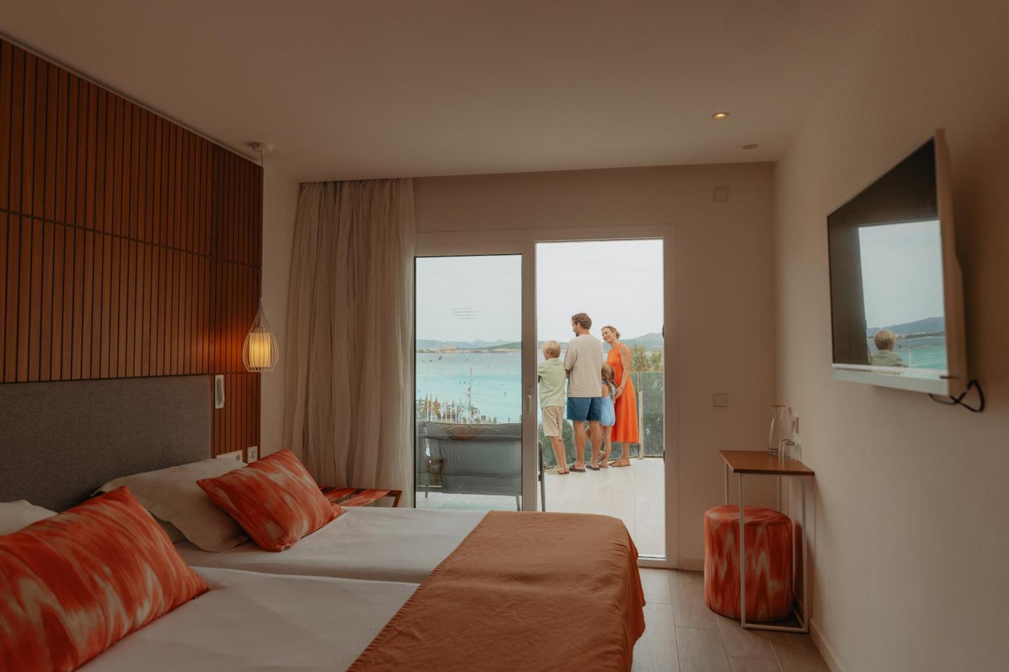 פלאיה דה מורו Iberostar Waves Playa De Muro מראה חיצוני תמונה