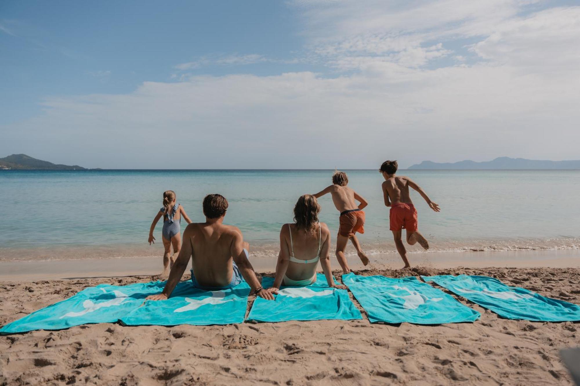 פלאיה דה מורו Iberostar Waves Playa De Muro מראה חיצוני תמונה