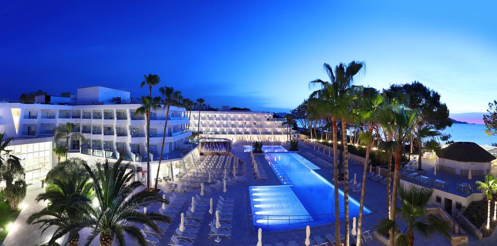 פלאיה דה מורו Iberostar Waves Playa De Muro מראה חיצוני תמונה